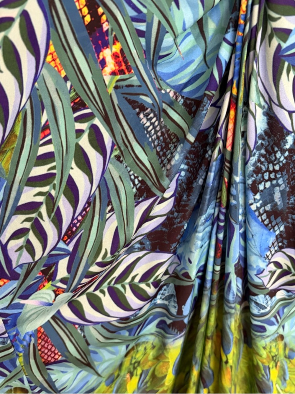 NWOT VENUS Tropical Print Dress with Fun Sleeves - Picture 13 of 16